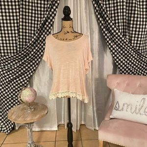 Feminine peach lace tee. Adorable!